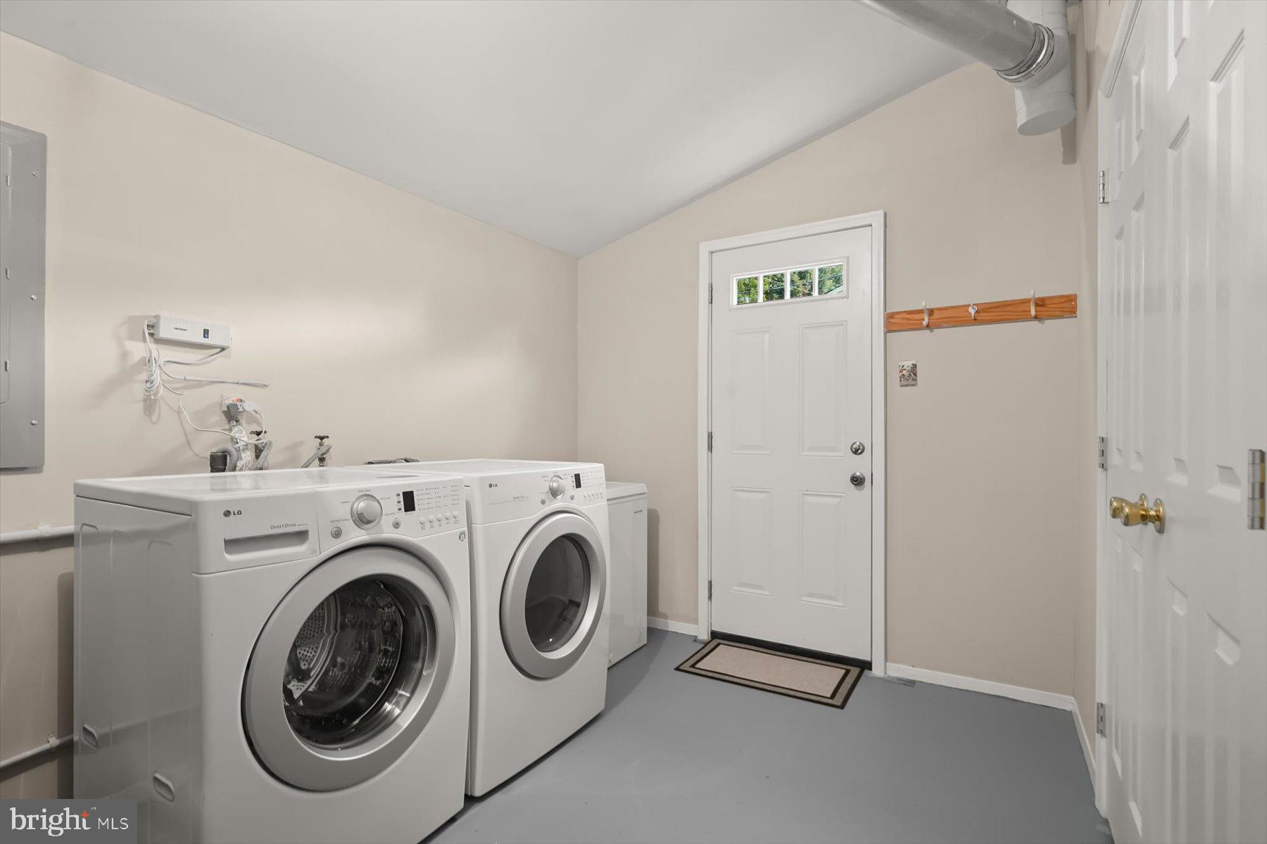 VICTORIA HEIGHTS - Residential