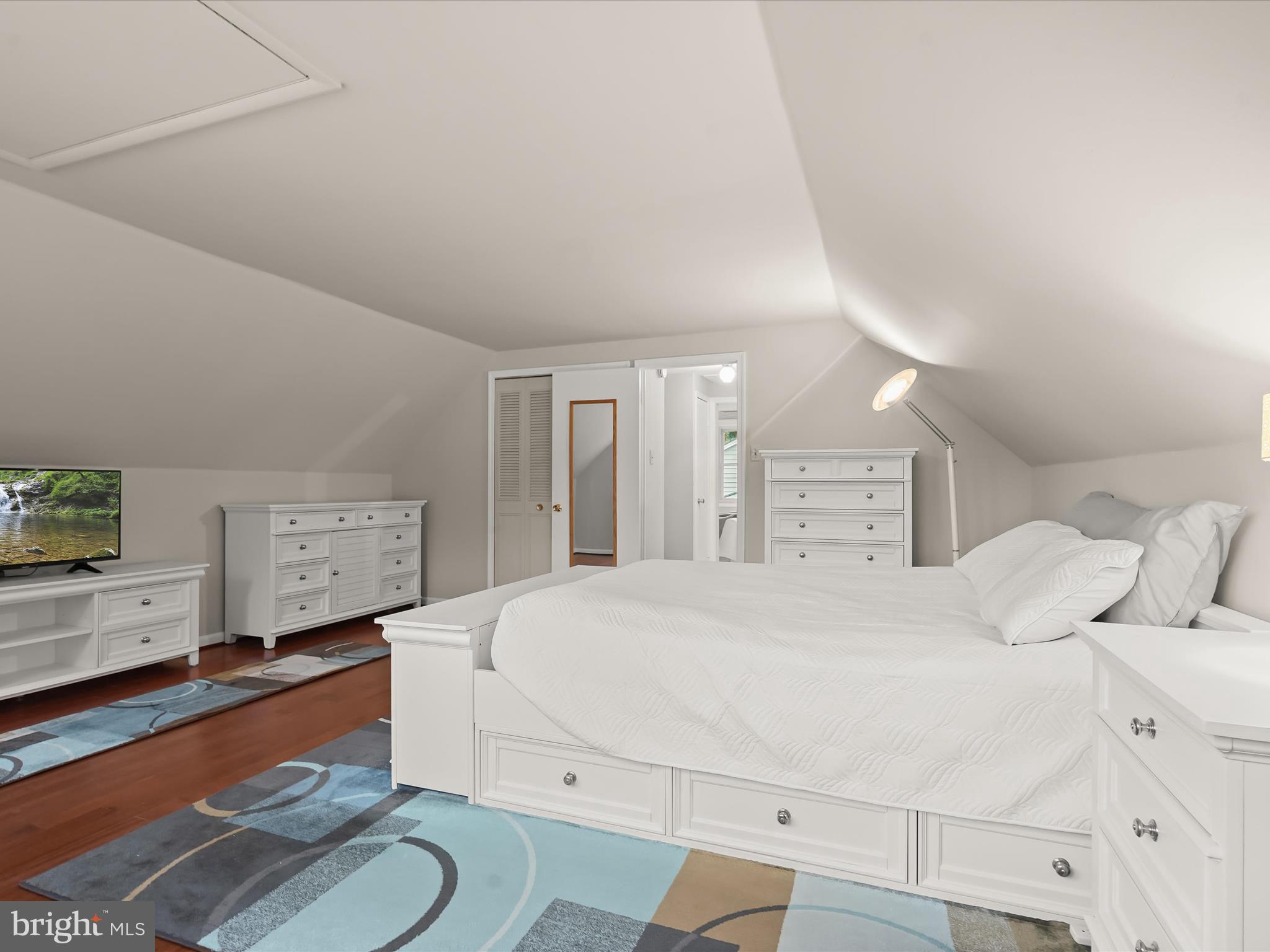 VICTORIA HEIGHTS - Residential