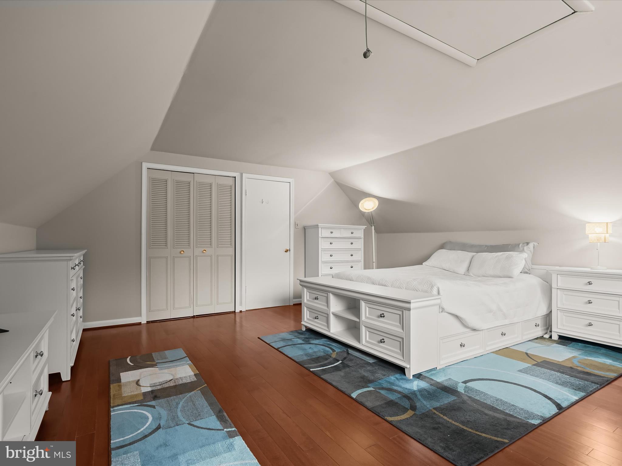 VICTORIA HEIGHTS - Residential