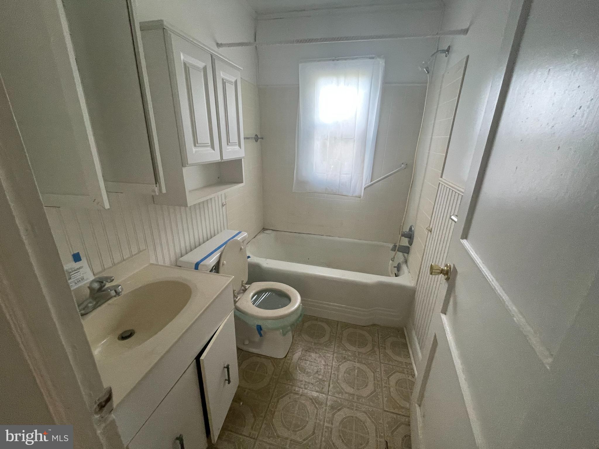 ABERDEEN HILLS - Residential