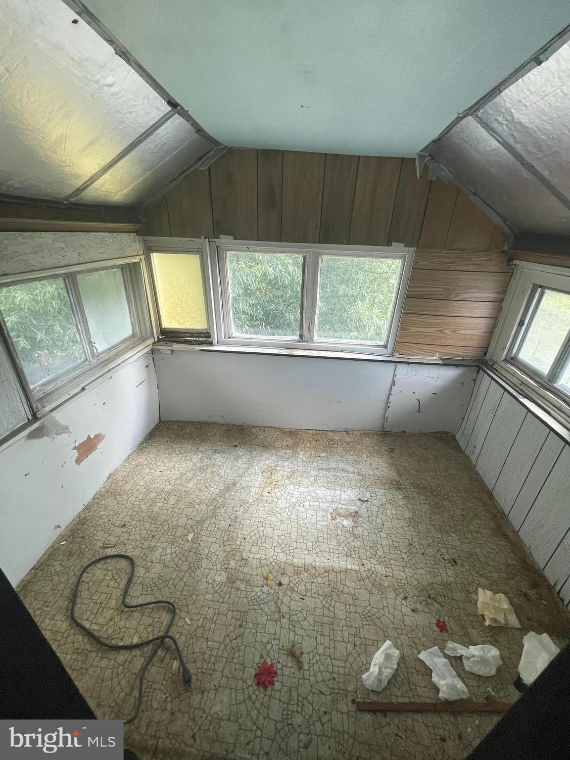 ABERDEEN HILLS - Residential