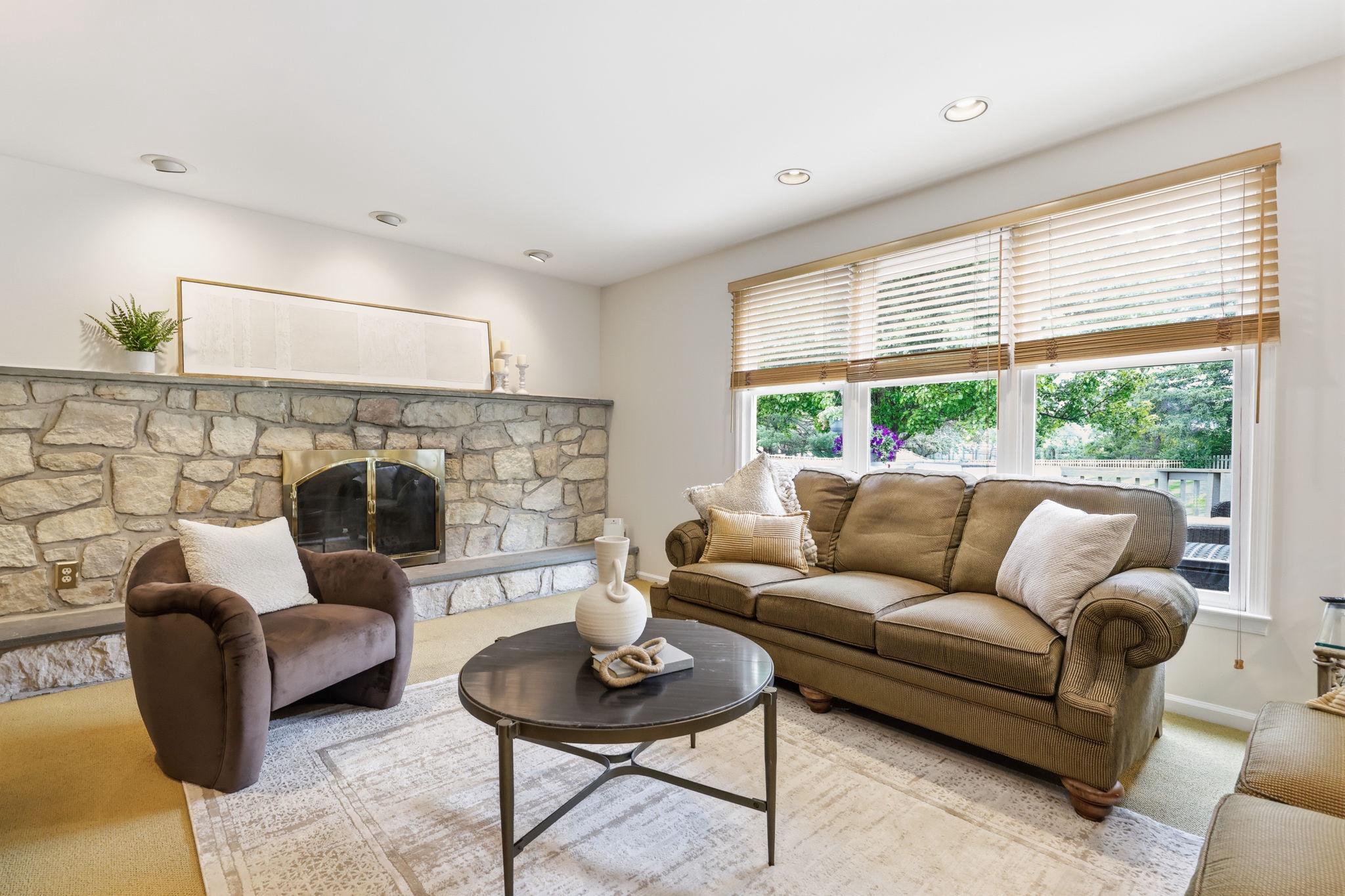 HOLLAND ACRES - Residential