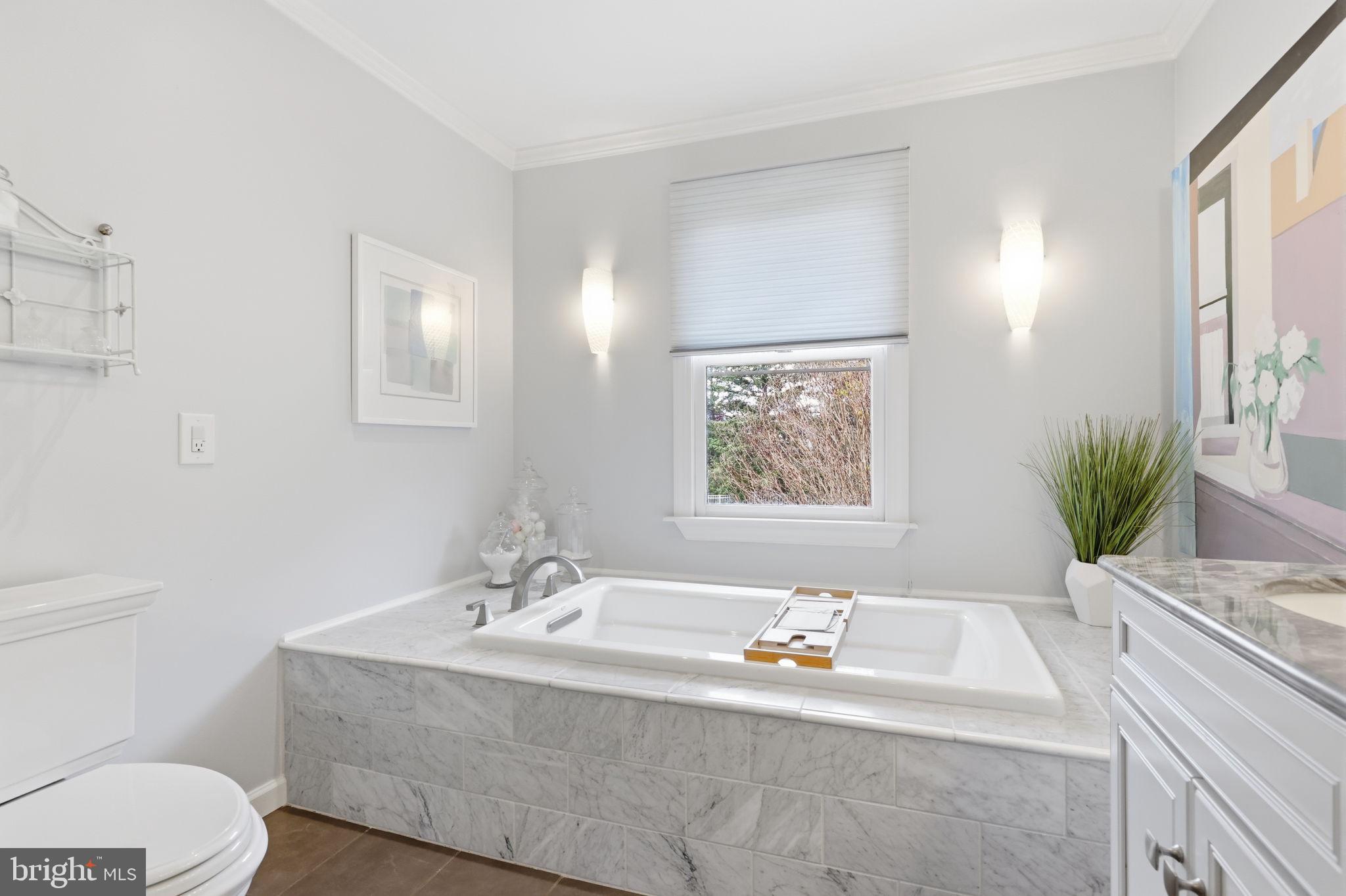 HOLLAND ACRES - Residential
