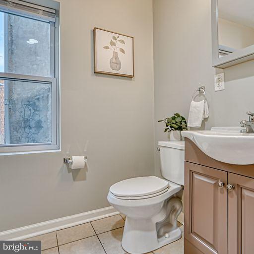 JOHNSTON SQUARE - Residential Lease