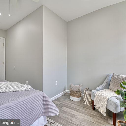 JOHNSTON SQUARE - Residential Lease