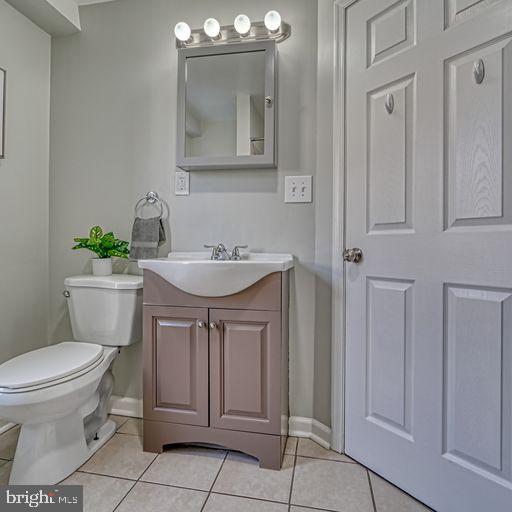 JOHNSTON SQUARE - Residential Lease
