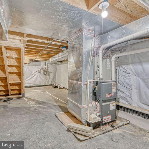 JOHNSTON SQUARE - Residential Lease