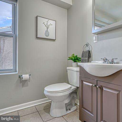 JOHNSTON SQUARE - Residential Lease