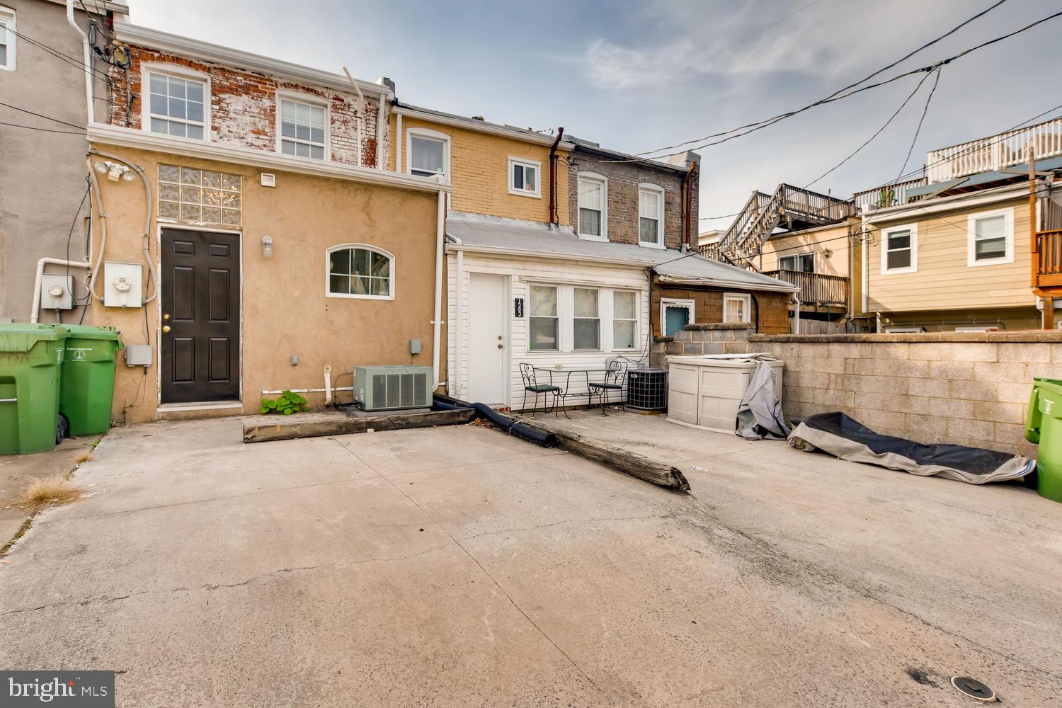 FEDERAL HILL HISTORIC DISTRICT - Residential Lease