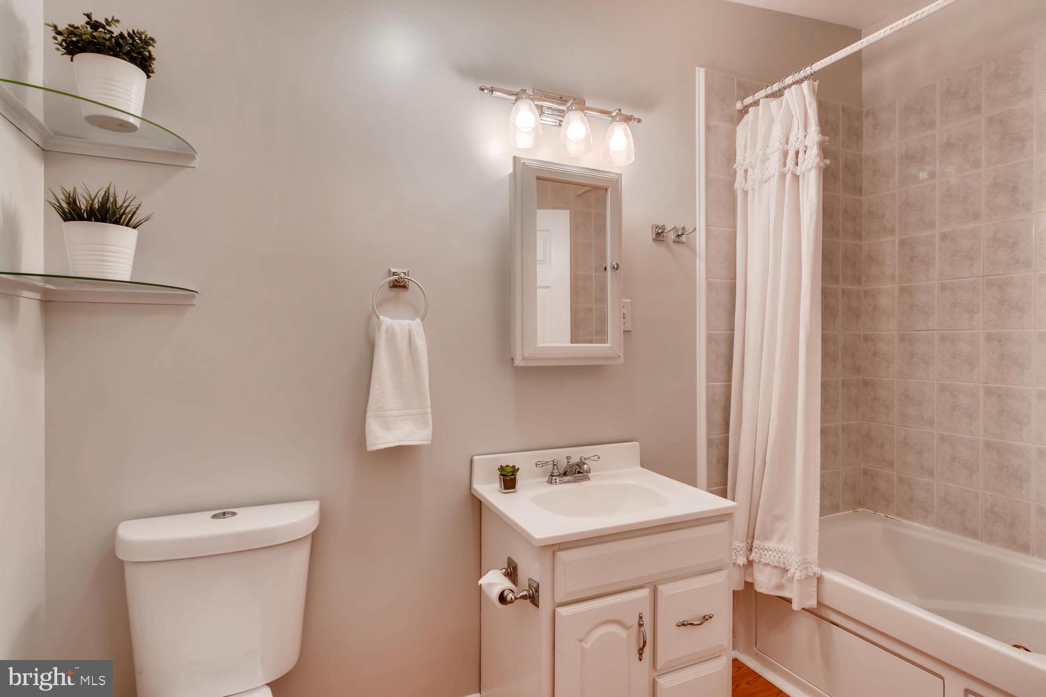 FEDERAL HILL HISTORIC DISTRICT - Residential Lease