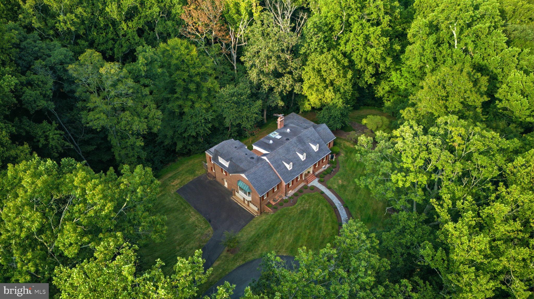 9187 OLD DOMINION DRIVE