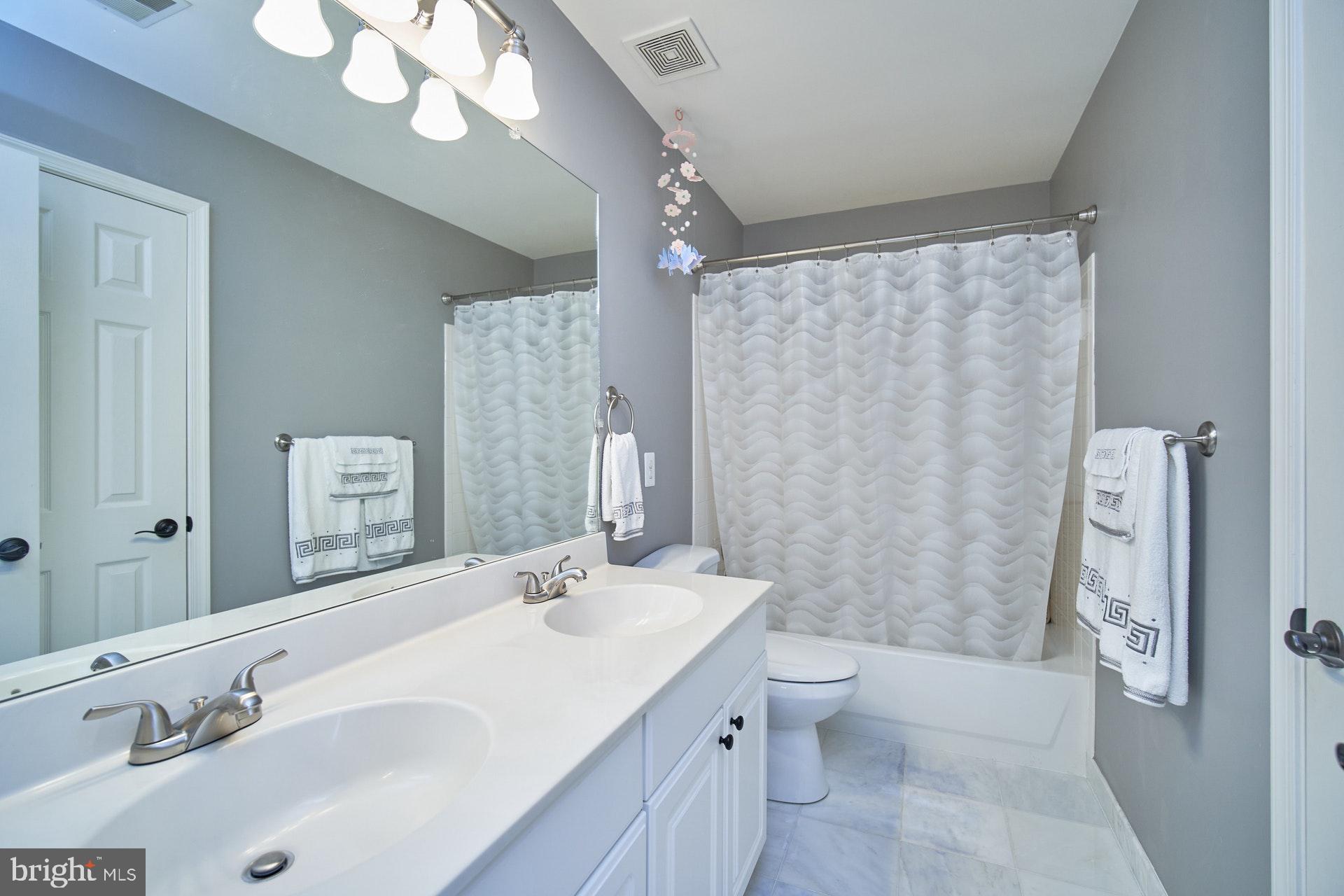 RANDOM HILLS LAND BAY - Residential