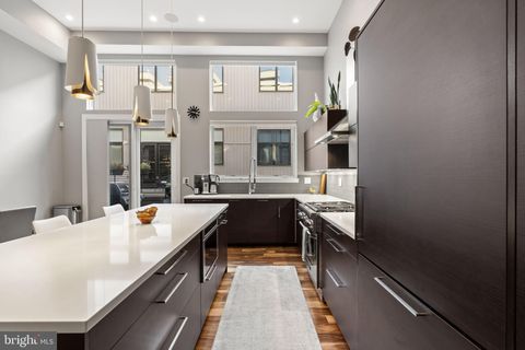 819 N ORKNEY STREET PHILADELPHIA PA 19123