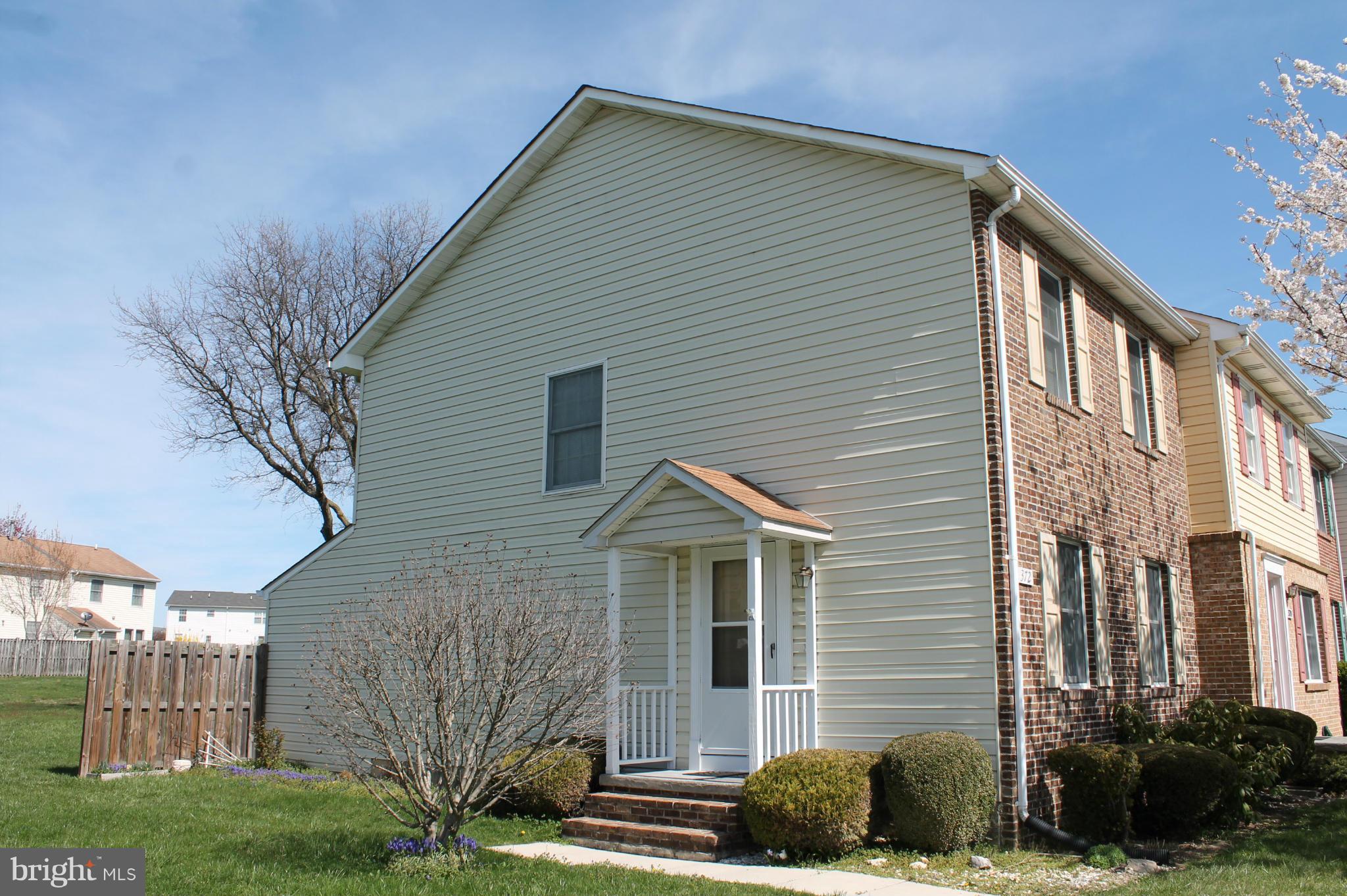 LAKEVIEW TOWNHOUSES - Residential