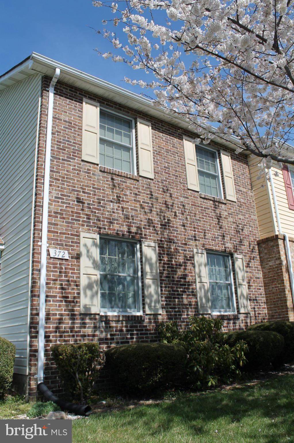 LAKEVIEW TOWNHOUSES - Residential