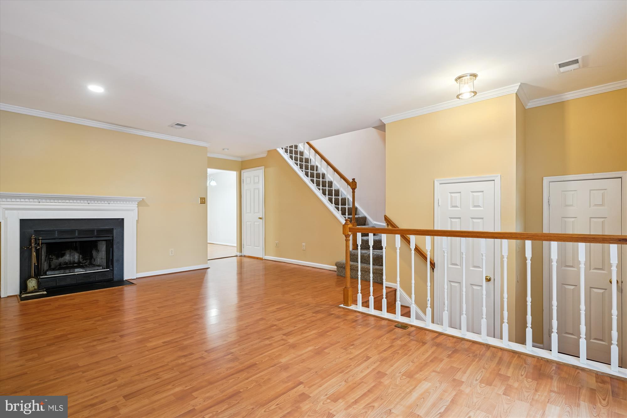 VILLAGE OF MOUNT AIR - Residential Lease