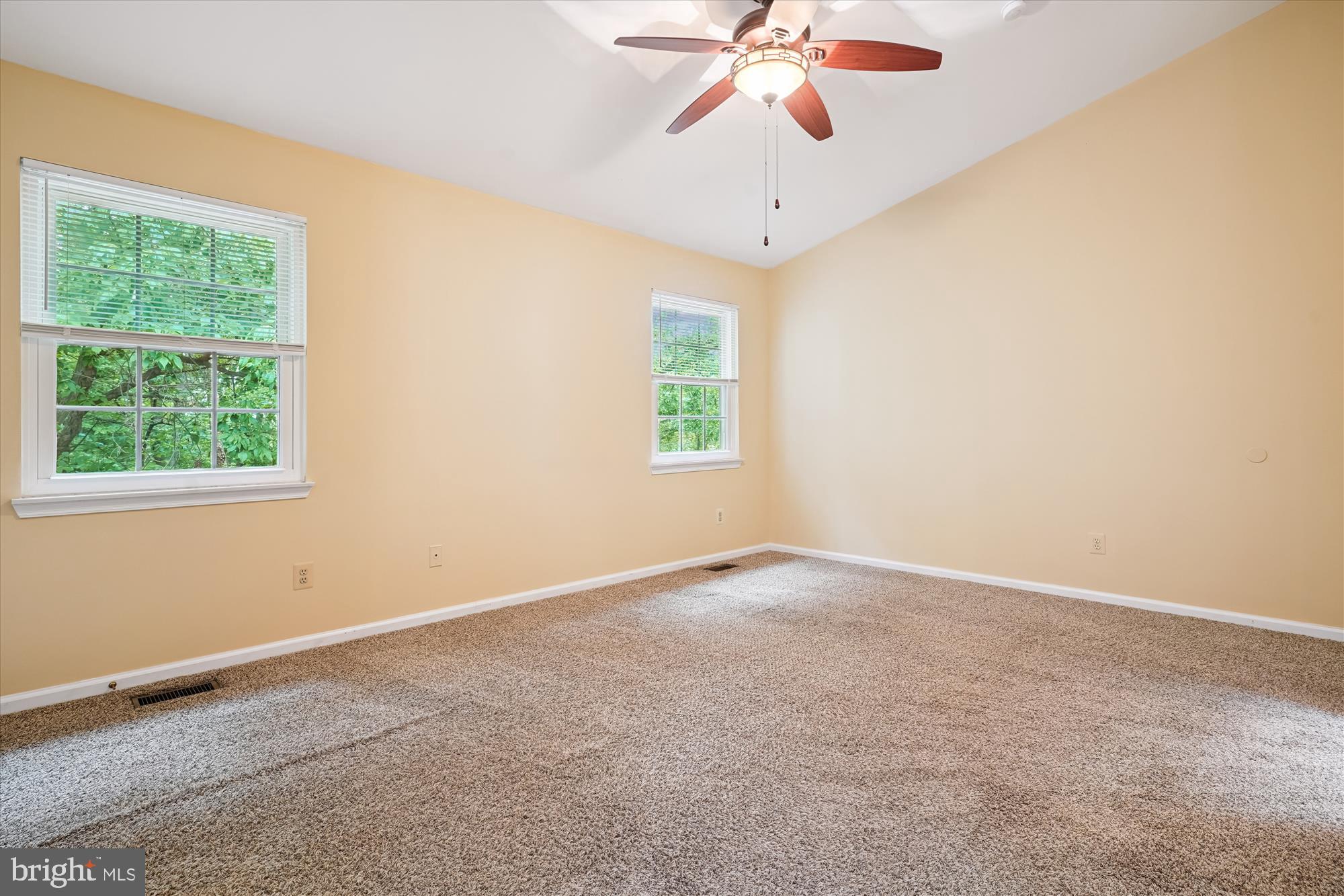 VILLAGE OF MOUNT AIR - Residential Lease