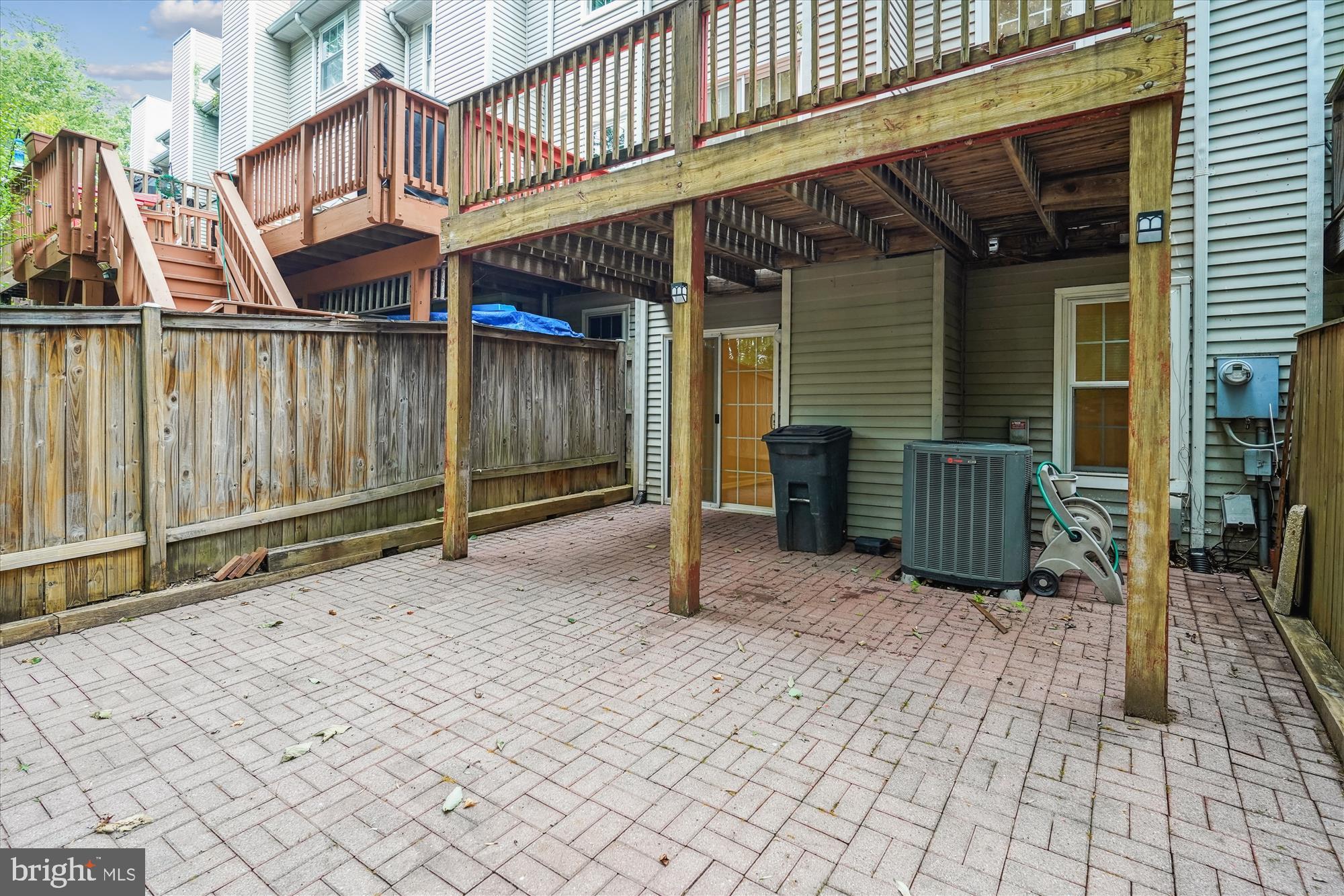 VILLAGE OF MOUNT AIR - Residential Lease