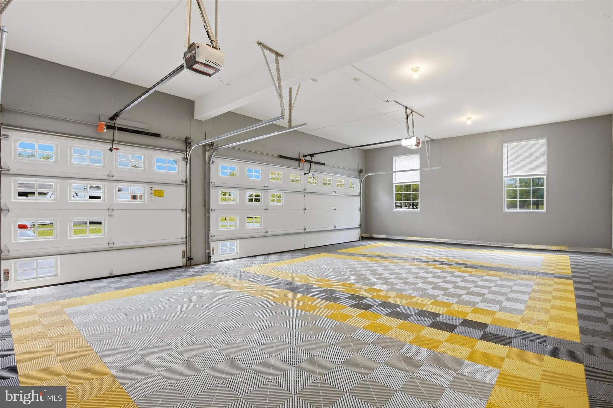 WINDSOR HILL - Residential