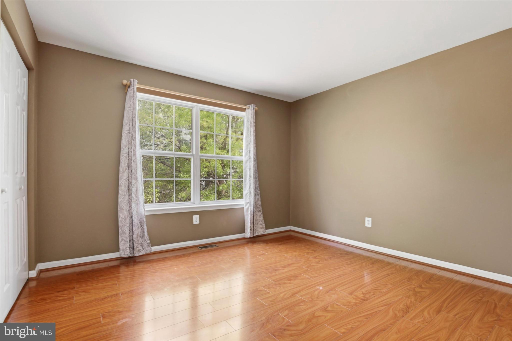 WINDSOR HILL - Residential