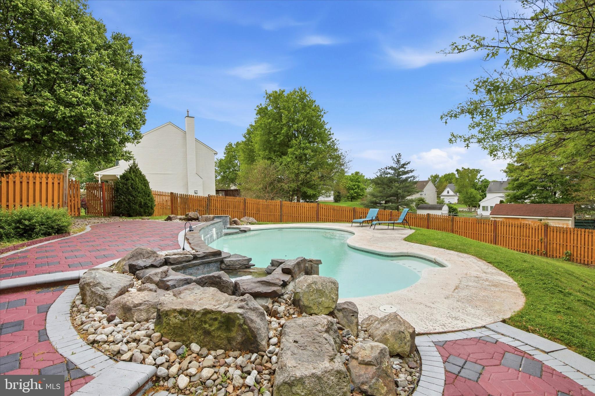 WINDSOR HILL - Residential