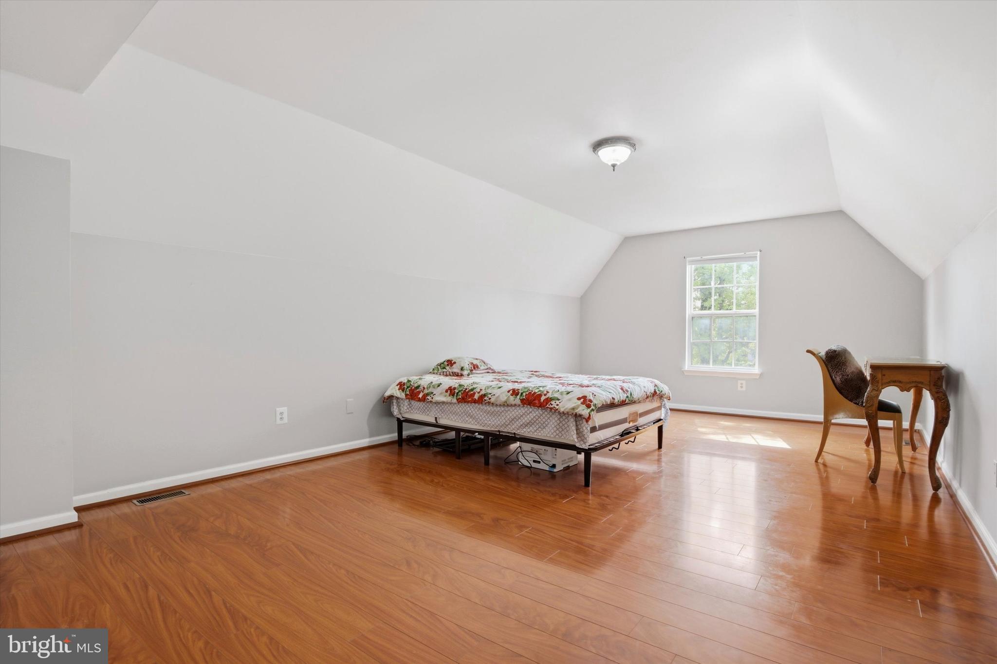 WINDSOR HILL - Residential