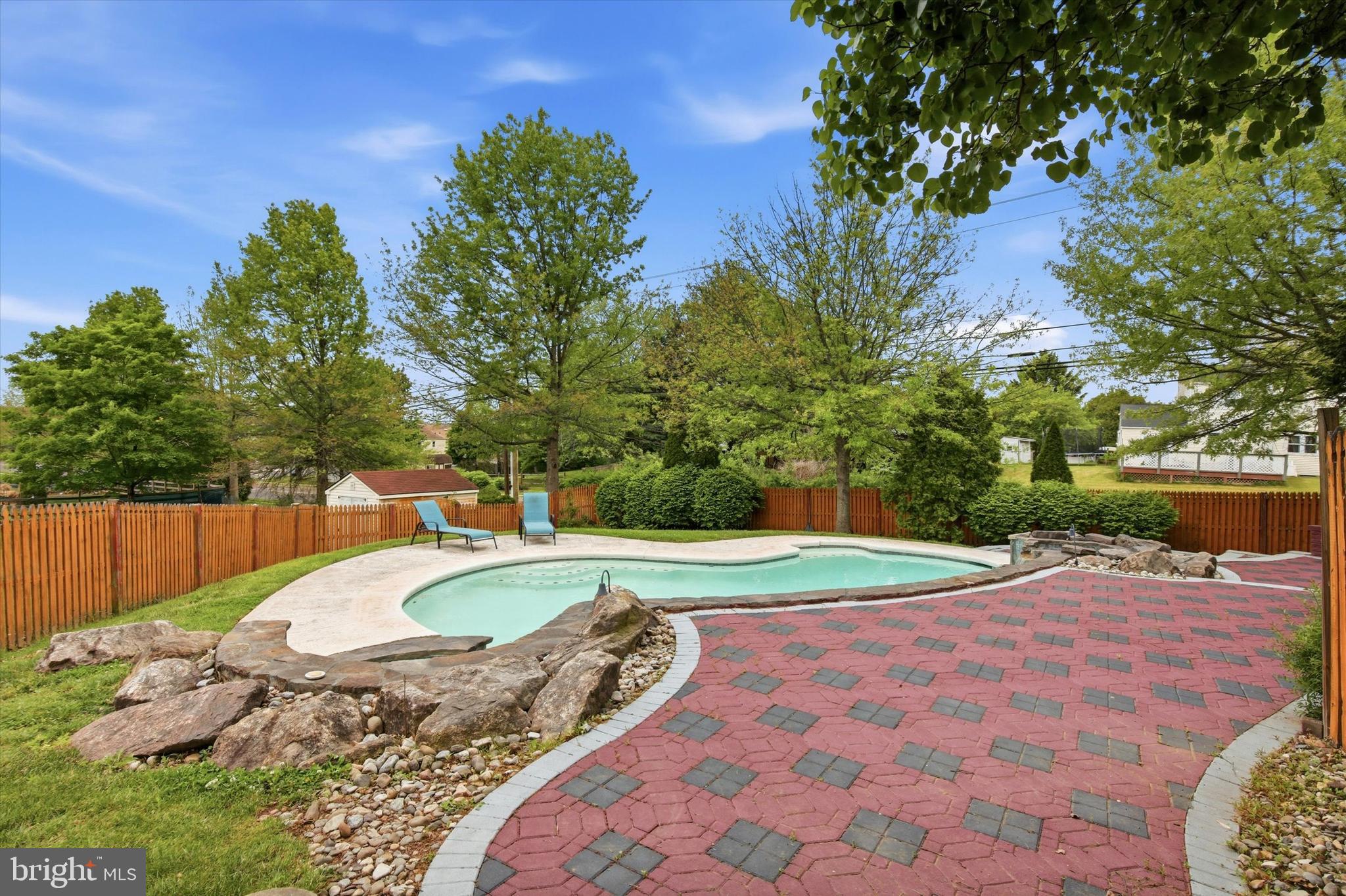 WINDSOR HILL - Residential