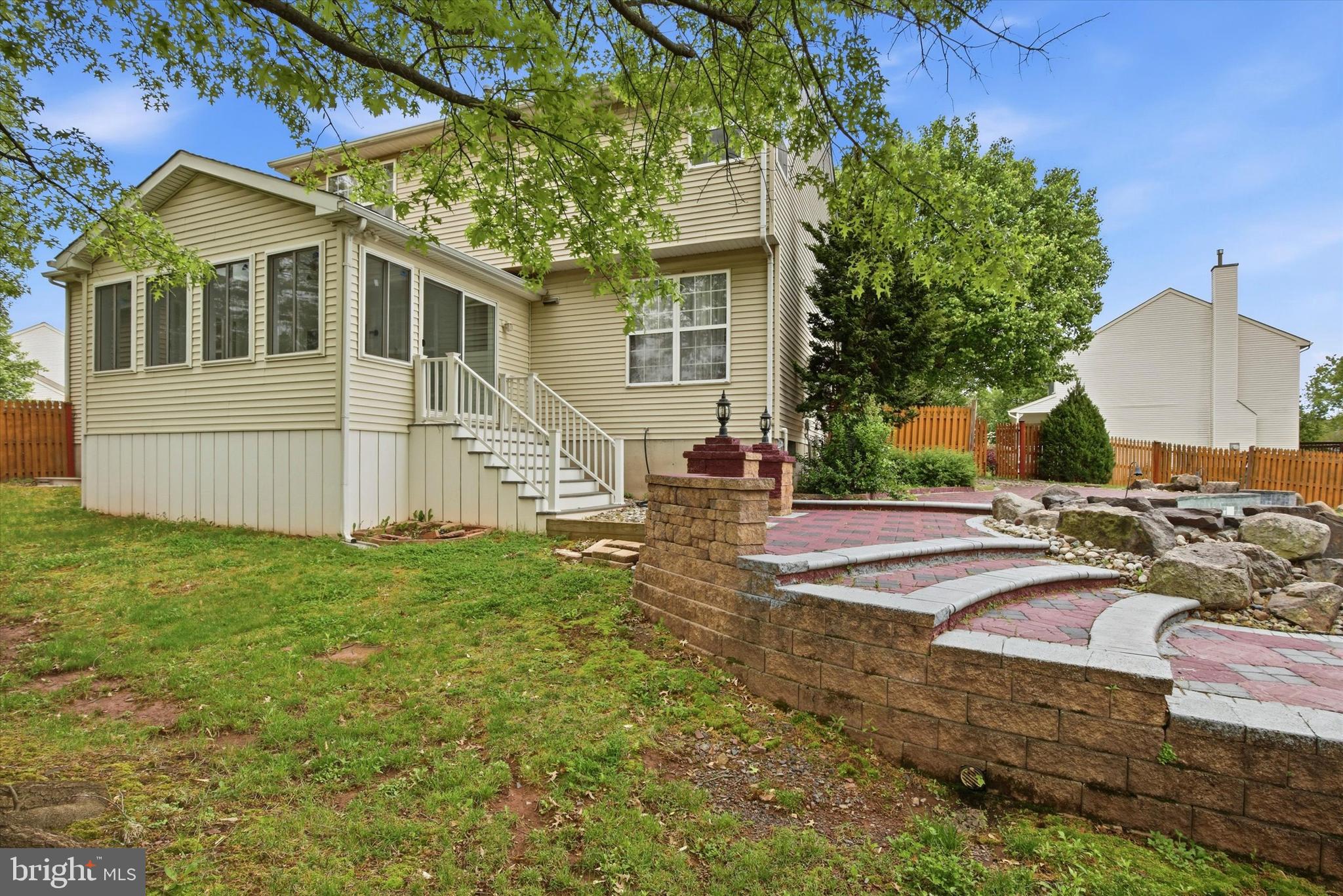WINDSOR HILL - Residential
