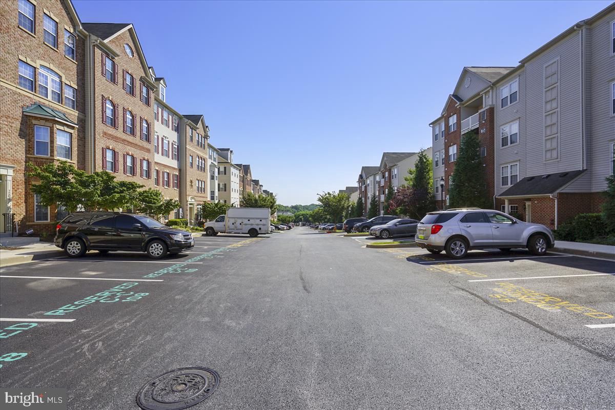 ELKRIDGE CROSSING - Residential