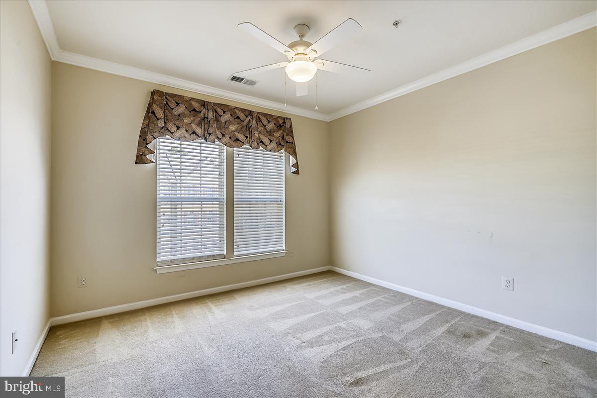 ELKRIDGE CROSSING - Residential