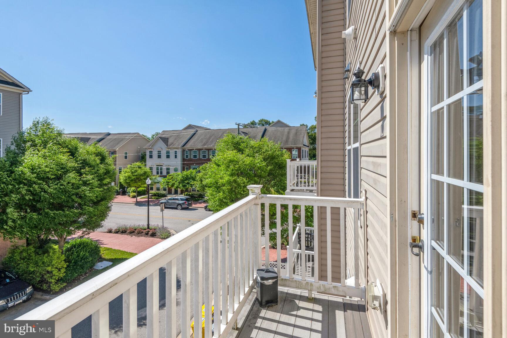 TOWN CENTER COMMONS - Residential