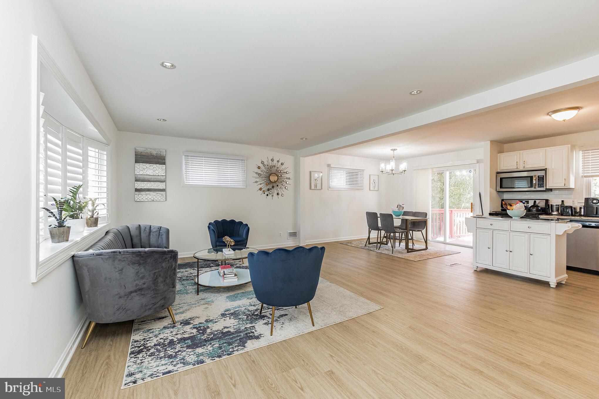 VICTORIA - Residential