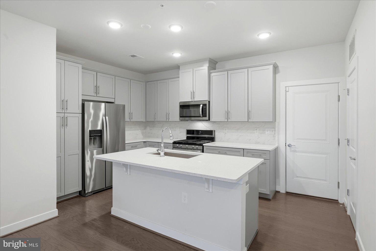 13334 ARROWBROOK CENTRE DRIVE 112