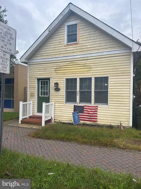 Photo of 141 E Main Street, TUCKERTON, NJ 08087 (MLS # NJOC2021954)