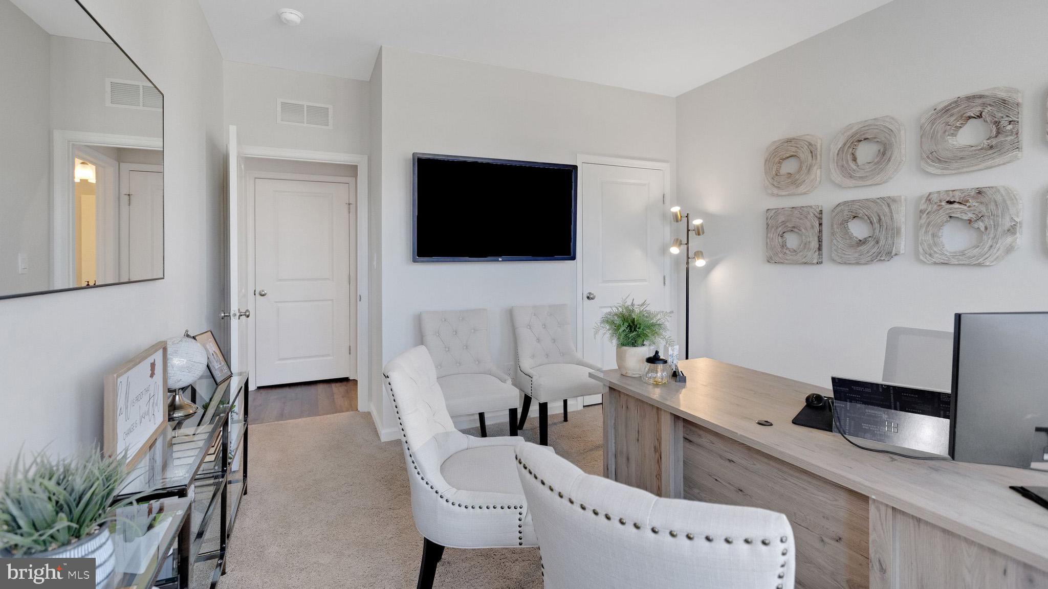 POTTSGROVE HUNT - Residential