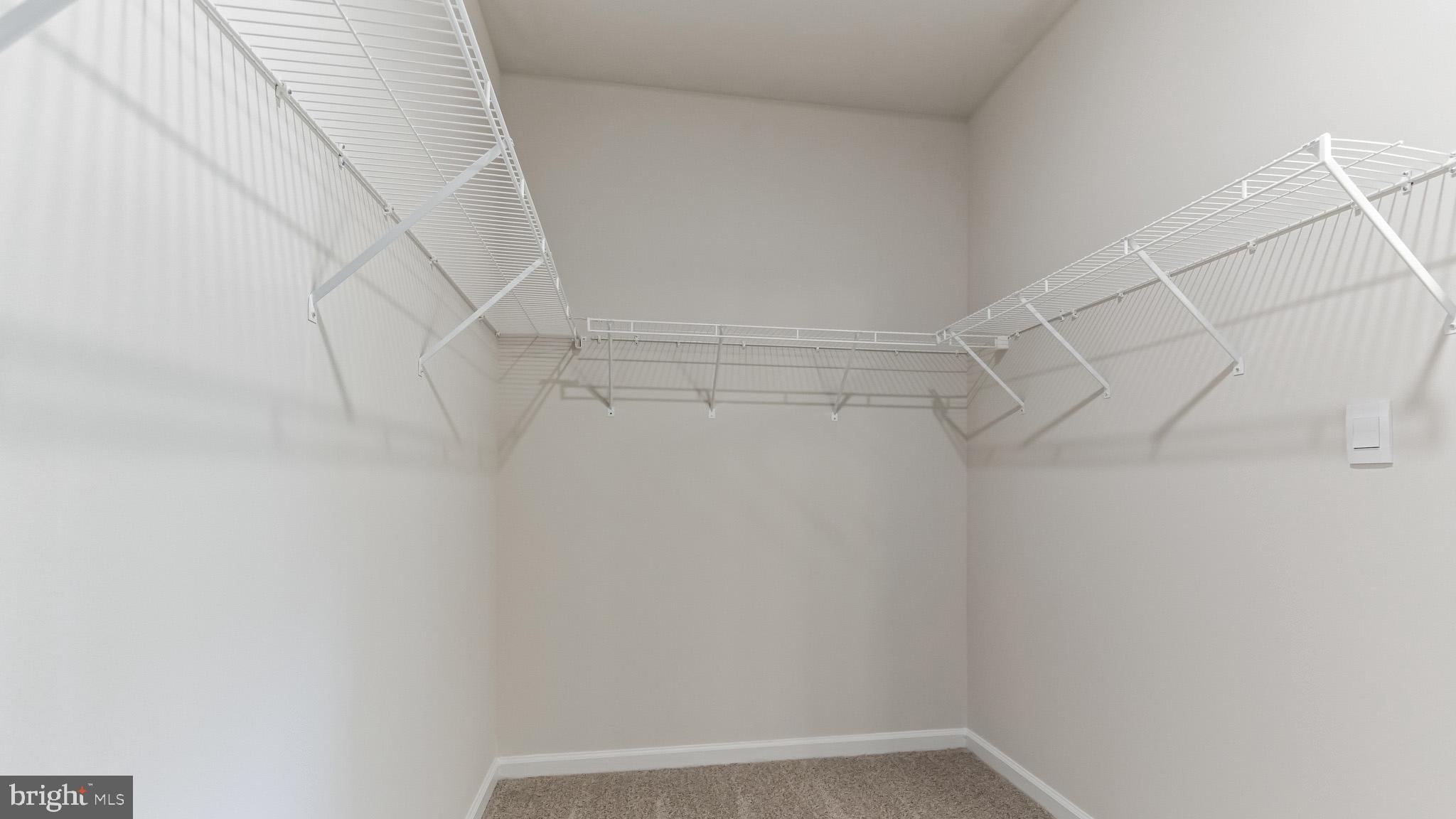 POTTSGROVE HUNT - Residential