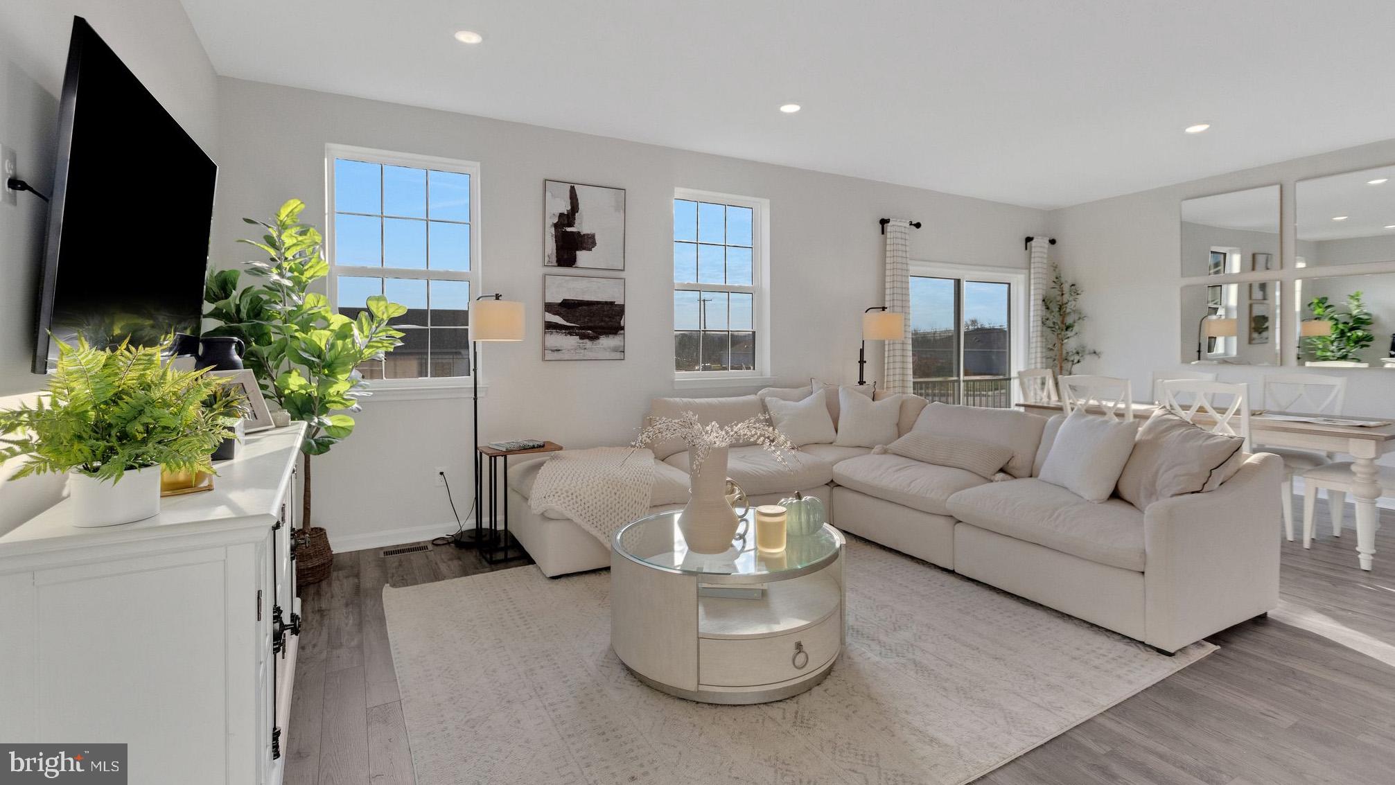 POTTSGROVE HUNT - Residential