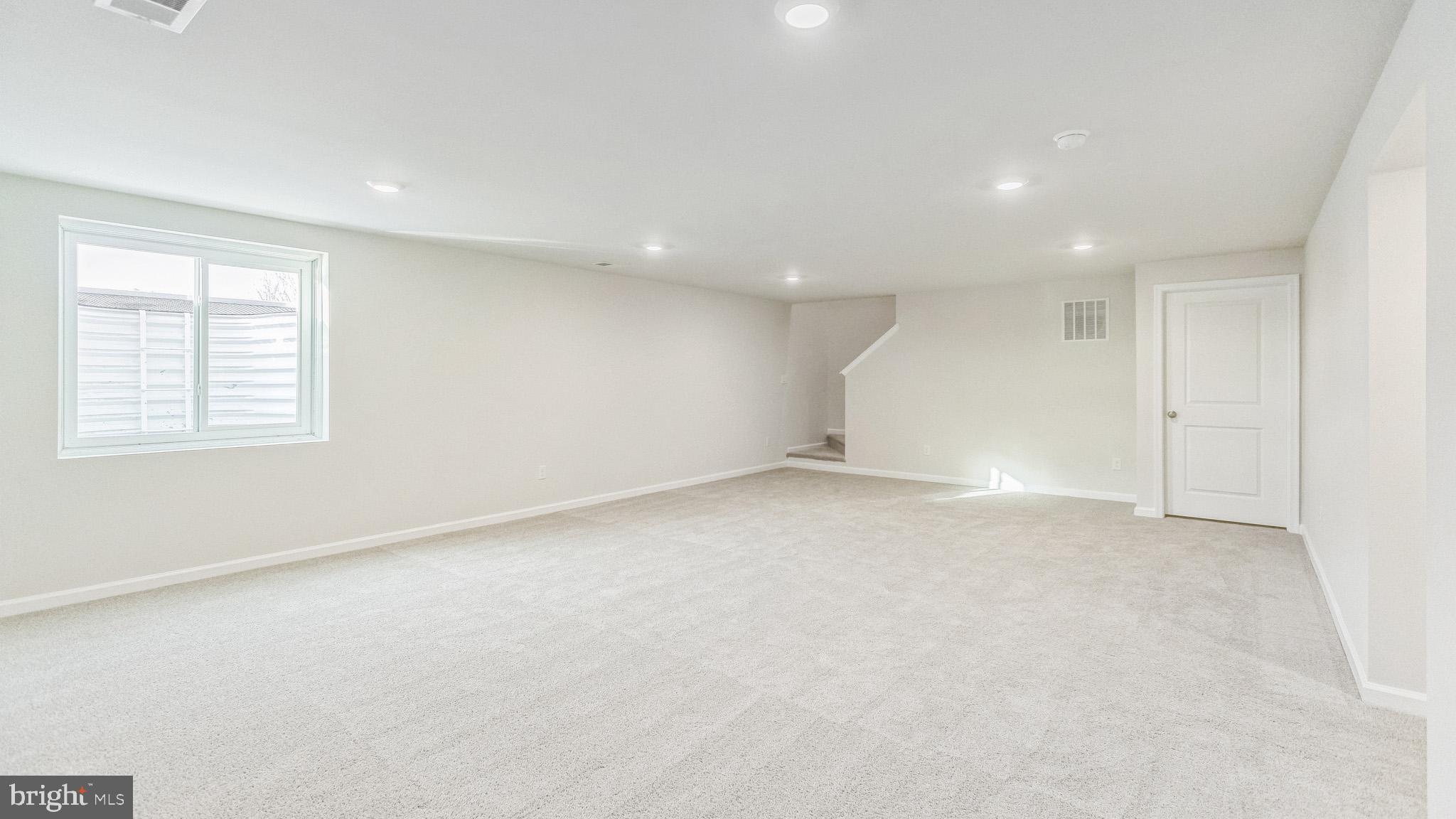 POTTSGROVE HUNT - Residential