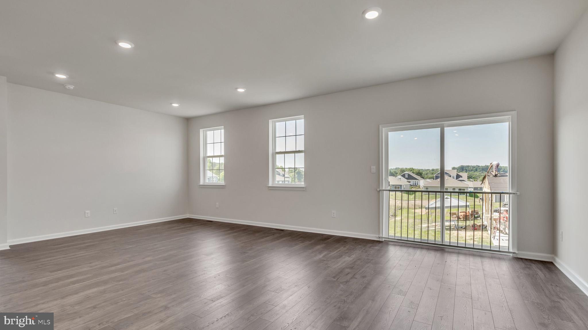 POTTSGROVE HUNT - Residential