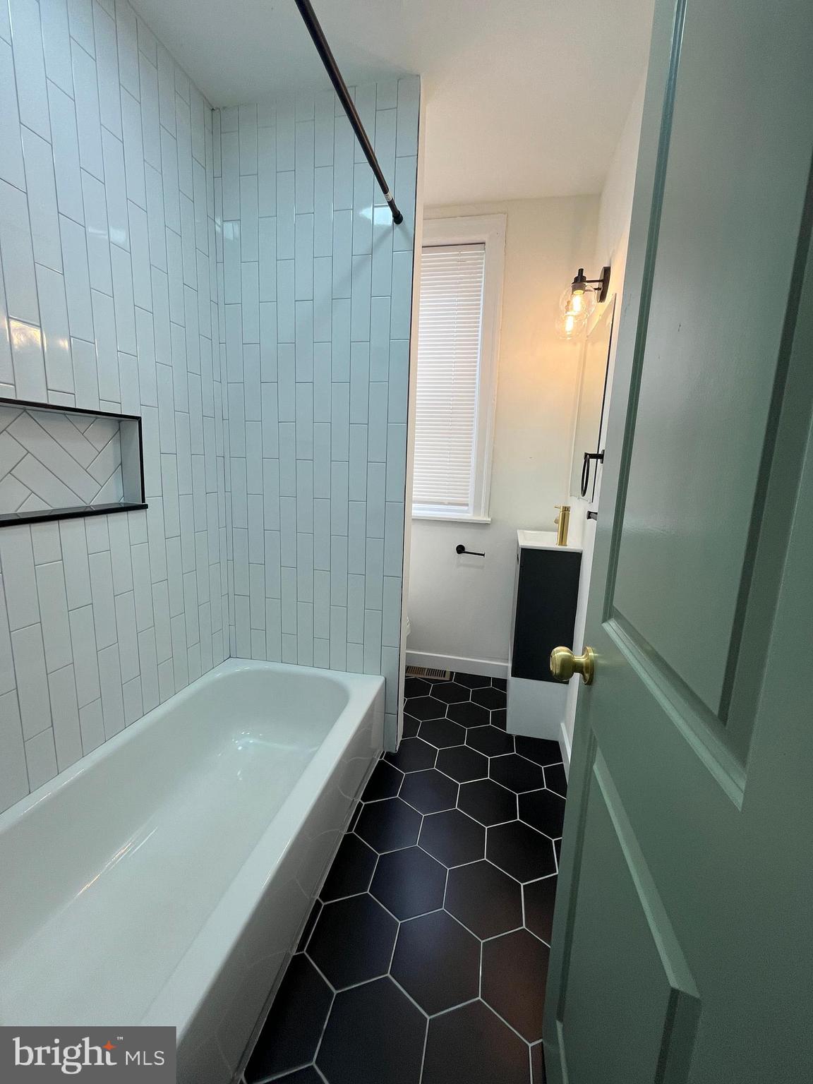 COBBS CREEK - Residential Lease