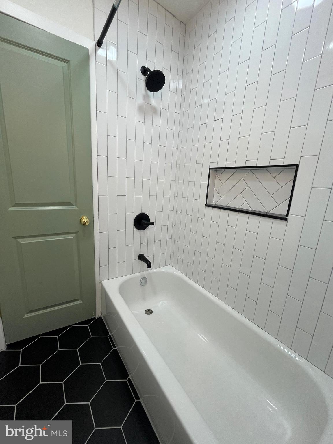 COBBS CREEK - Residential Lease