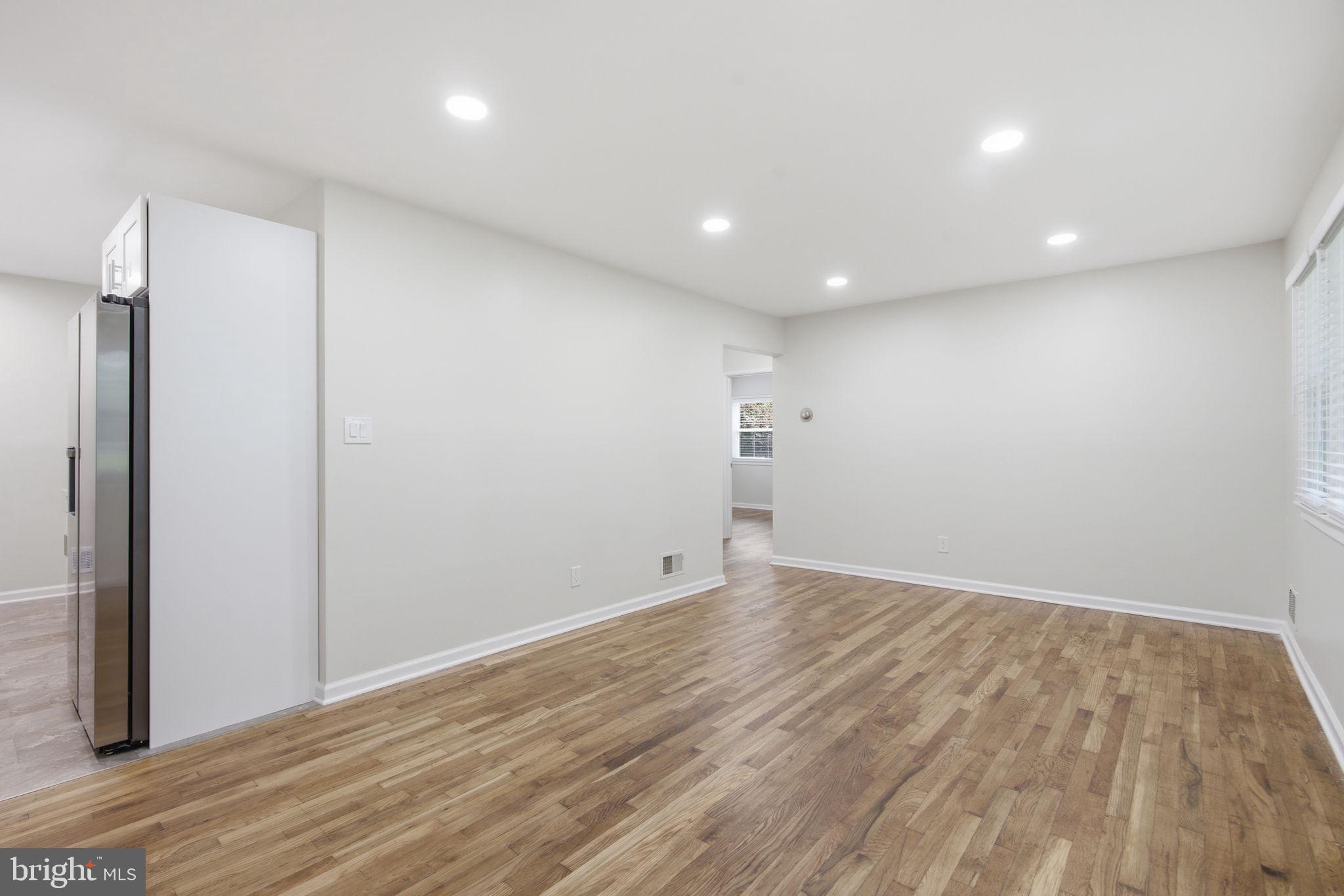 18 GRANDIN CIRCLE