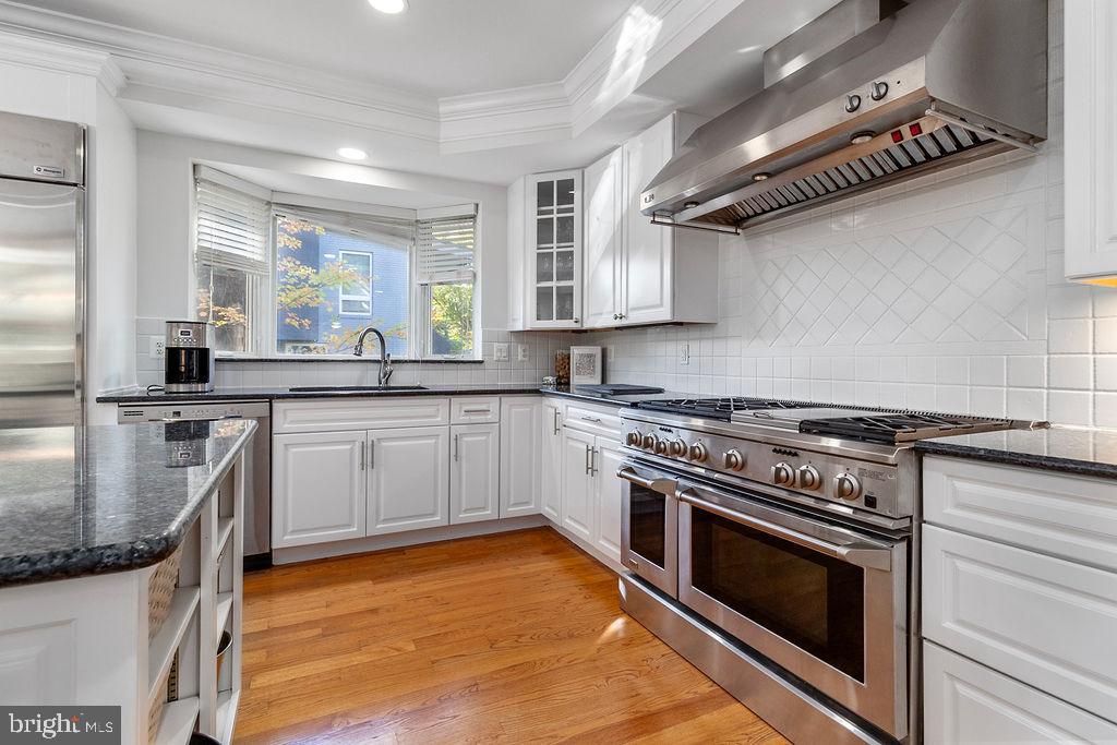 THE CLOISTERS - Residential