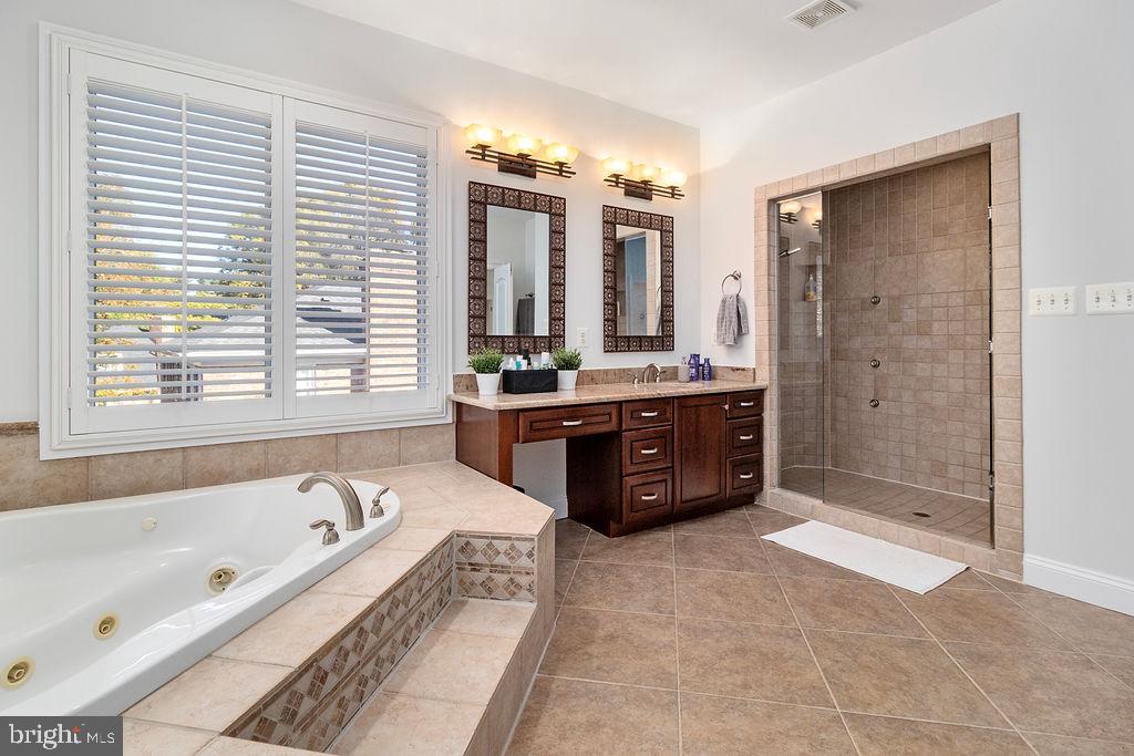 THE CLOISTERS - Residential