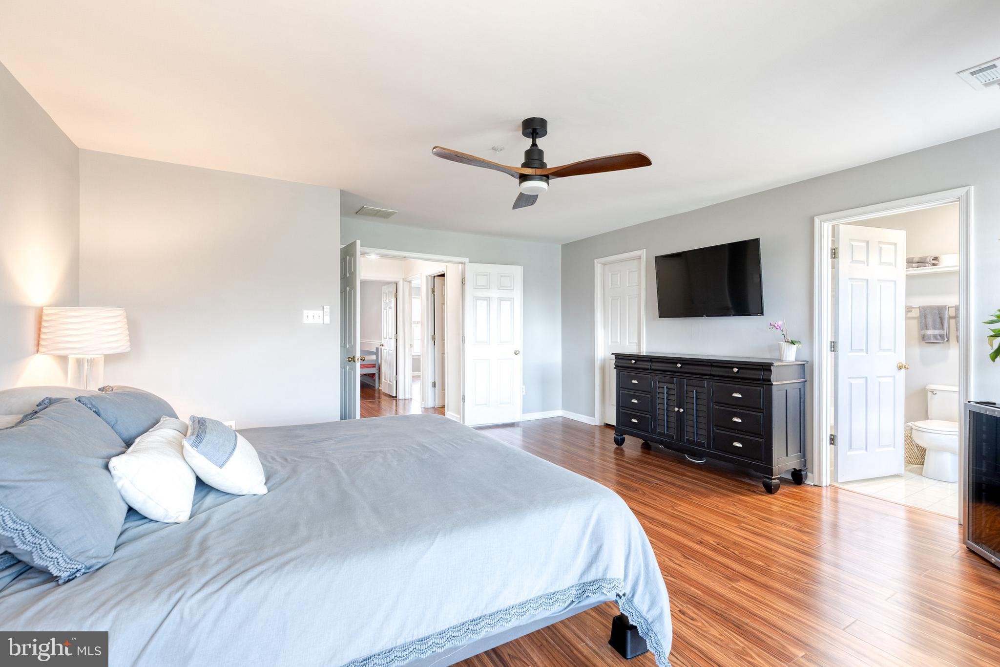 SOUTH RIVER COLONY - Residential