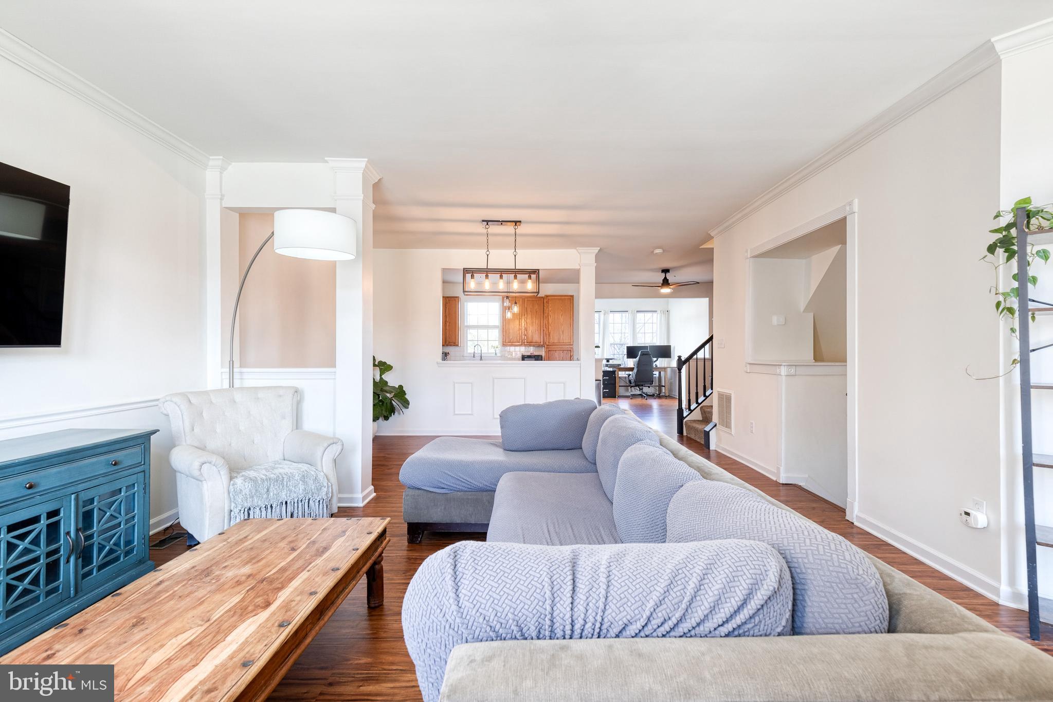 SOUTH RIVER COLONY - Residential