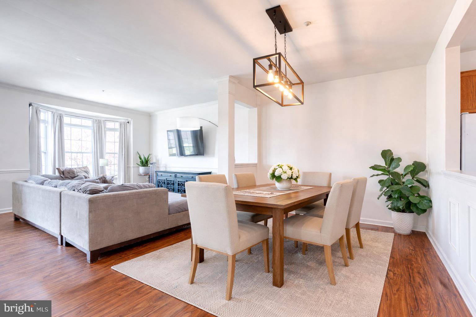 SOUTH RIVER COLONY - Residential