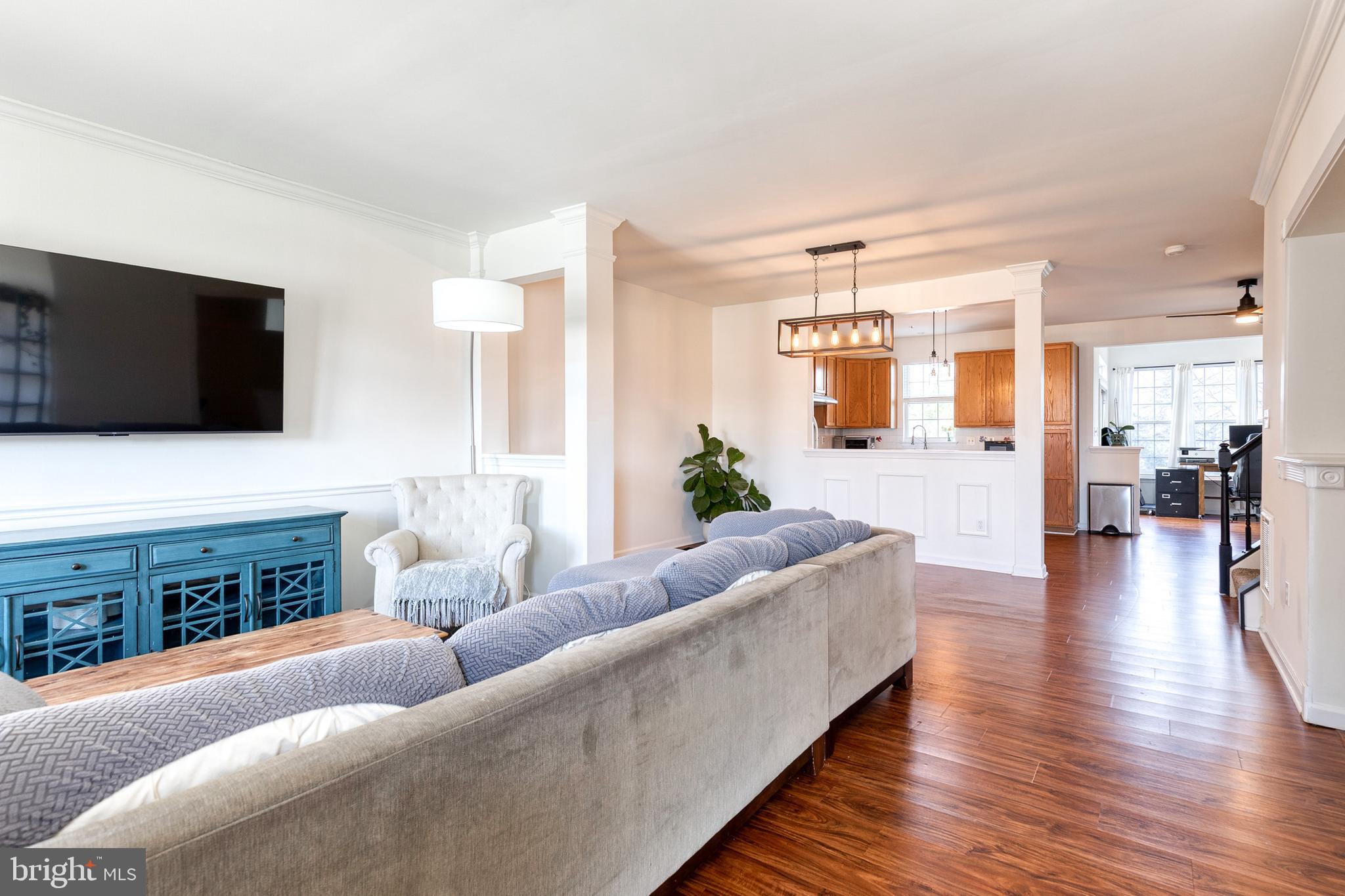 SOUTH RIVER COLONY - Residential