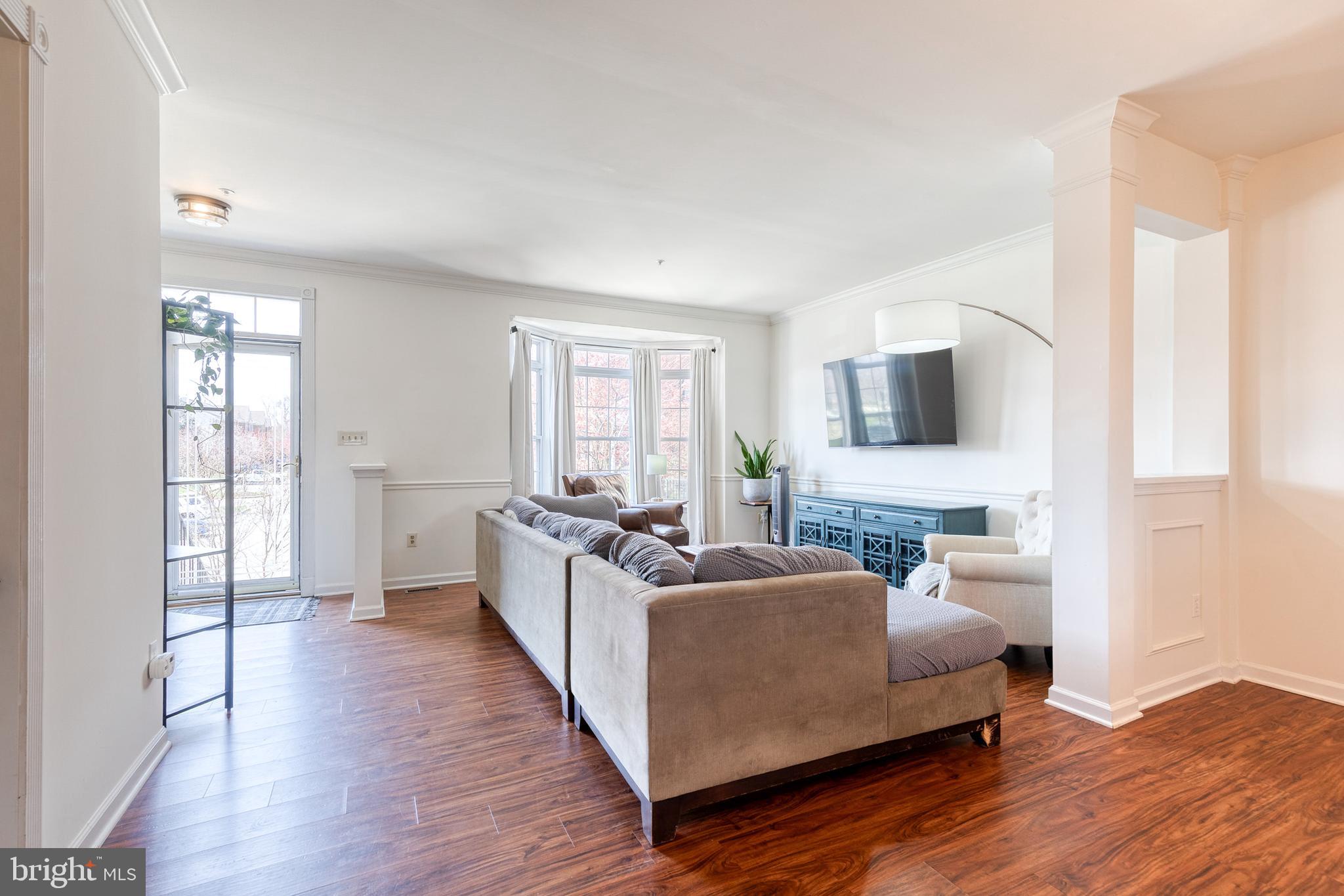 SOUTH RIVER COLONY - Residential