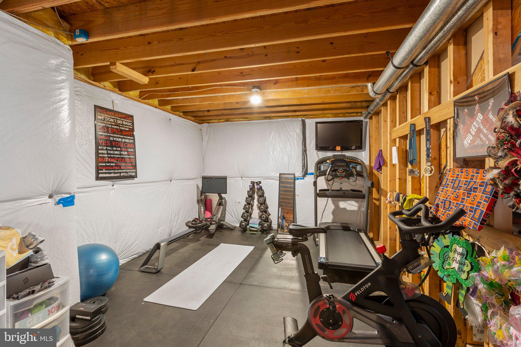 KINGSWOOD - Residential